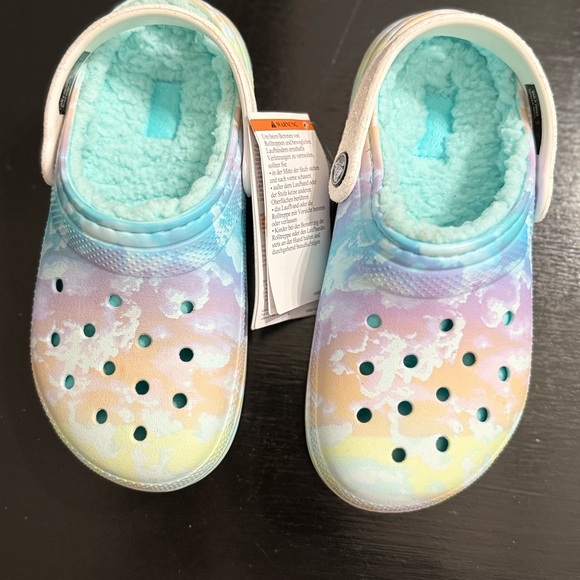 Colorful Clogs with Fuzzy Lining - Picture 7 of 8